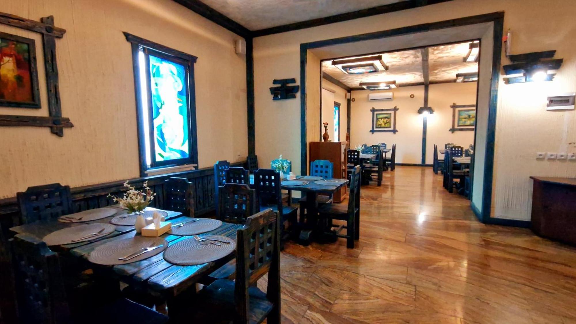 Ararat Hotel Yerevan Exterior photo